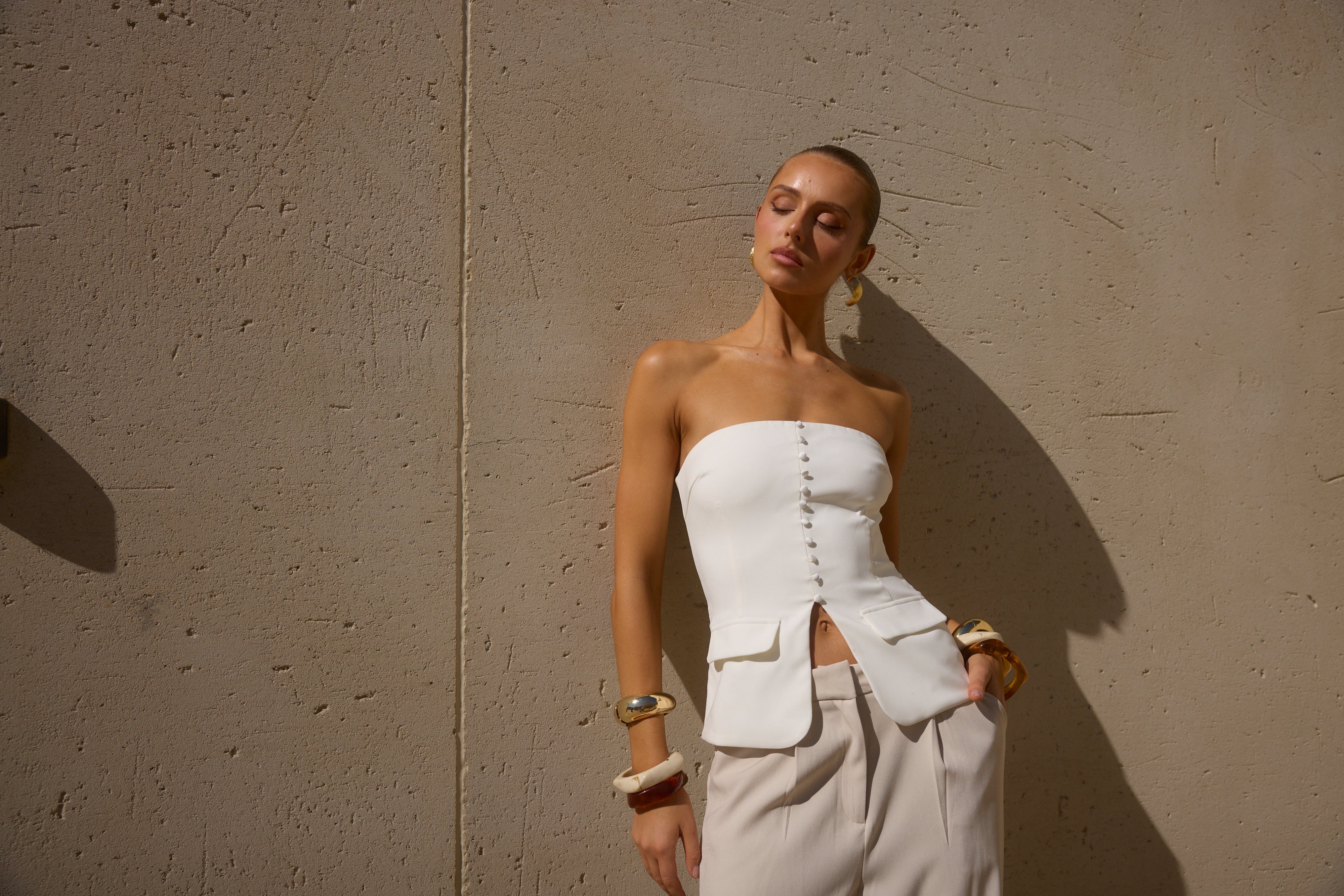Dolton White Strapless Top