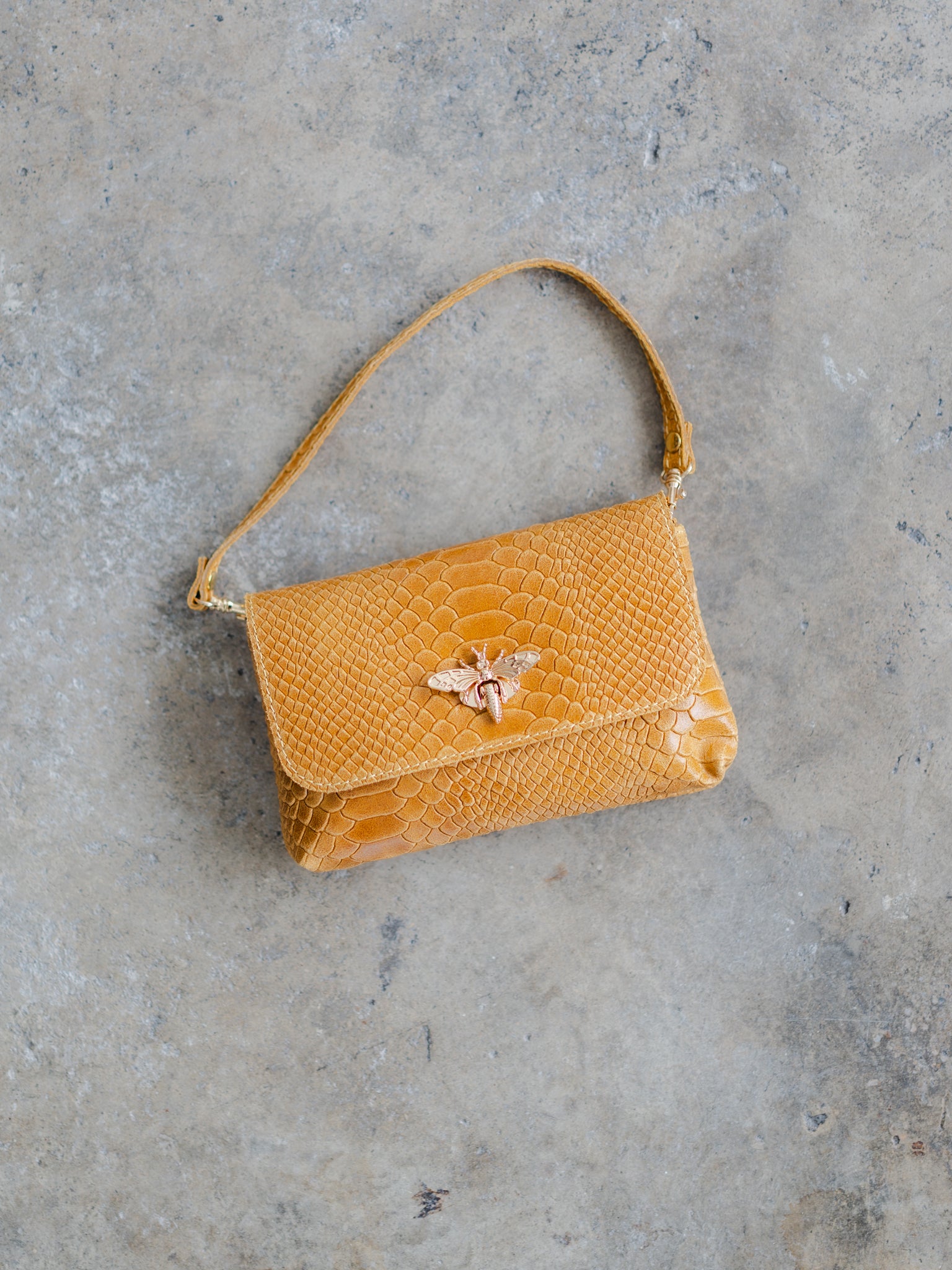 Faye Crossbody Bag ~ Camel
