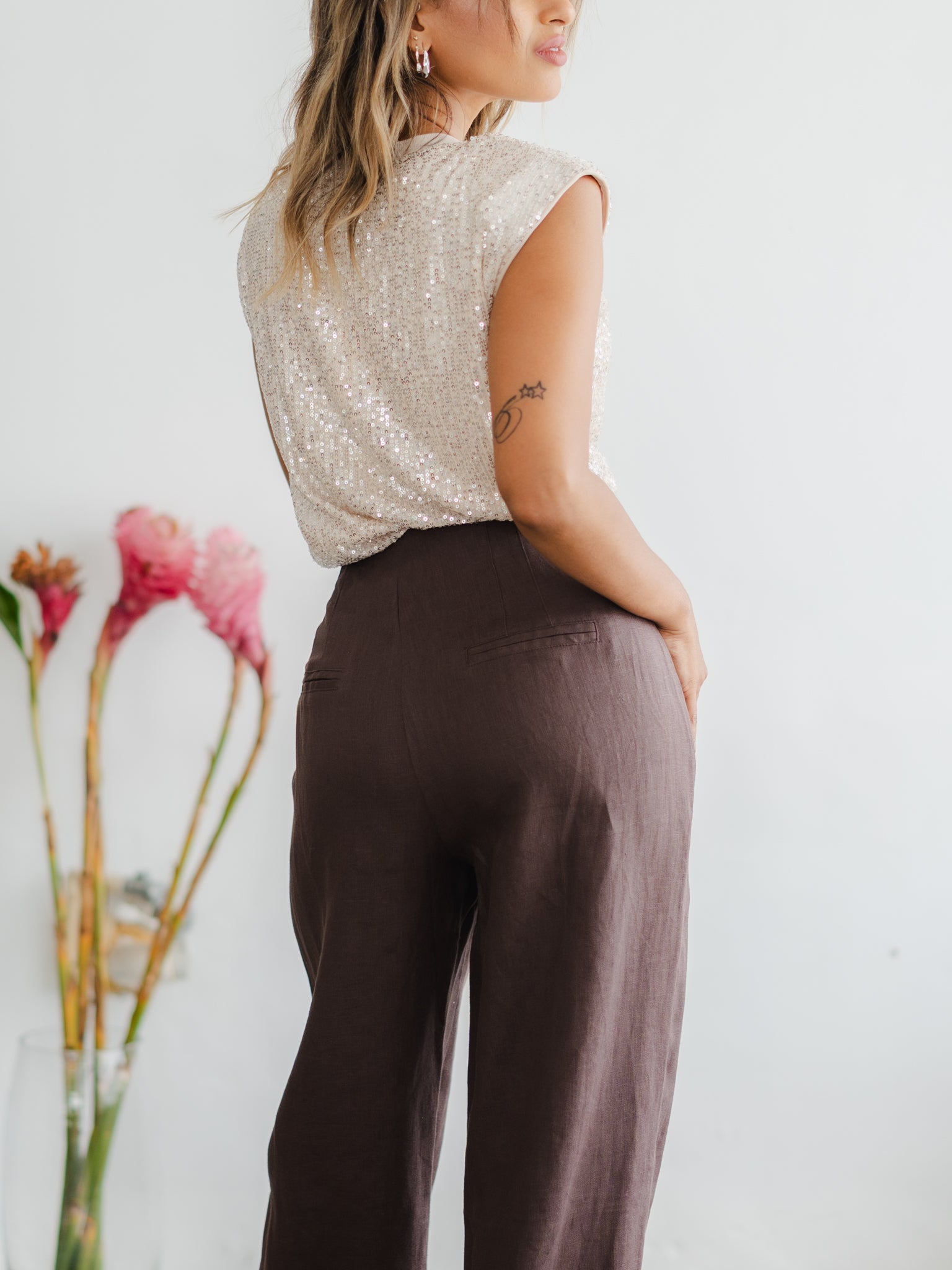 Catch Feelings Sequin Top ~ Champagne