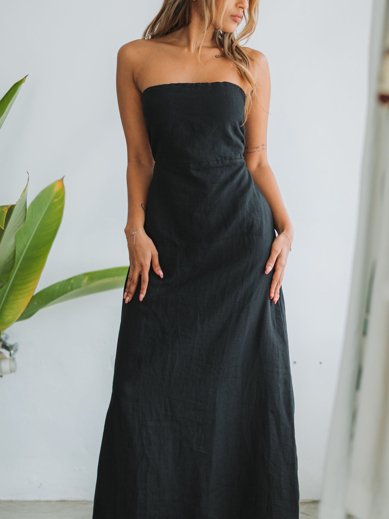 Duthie Park Black Linen Maxi Dress