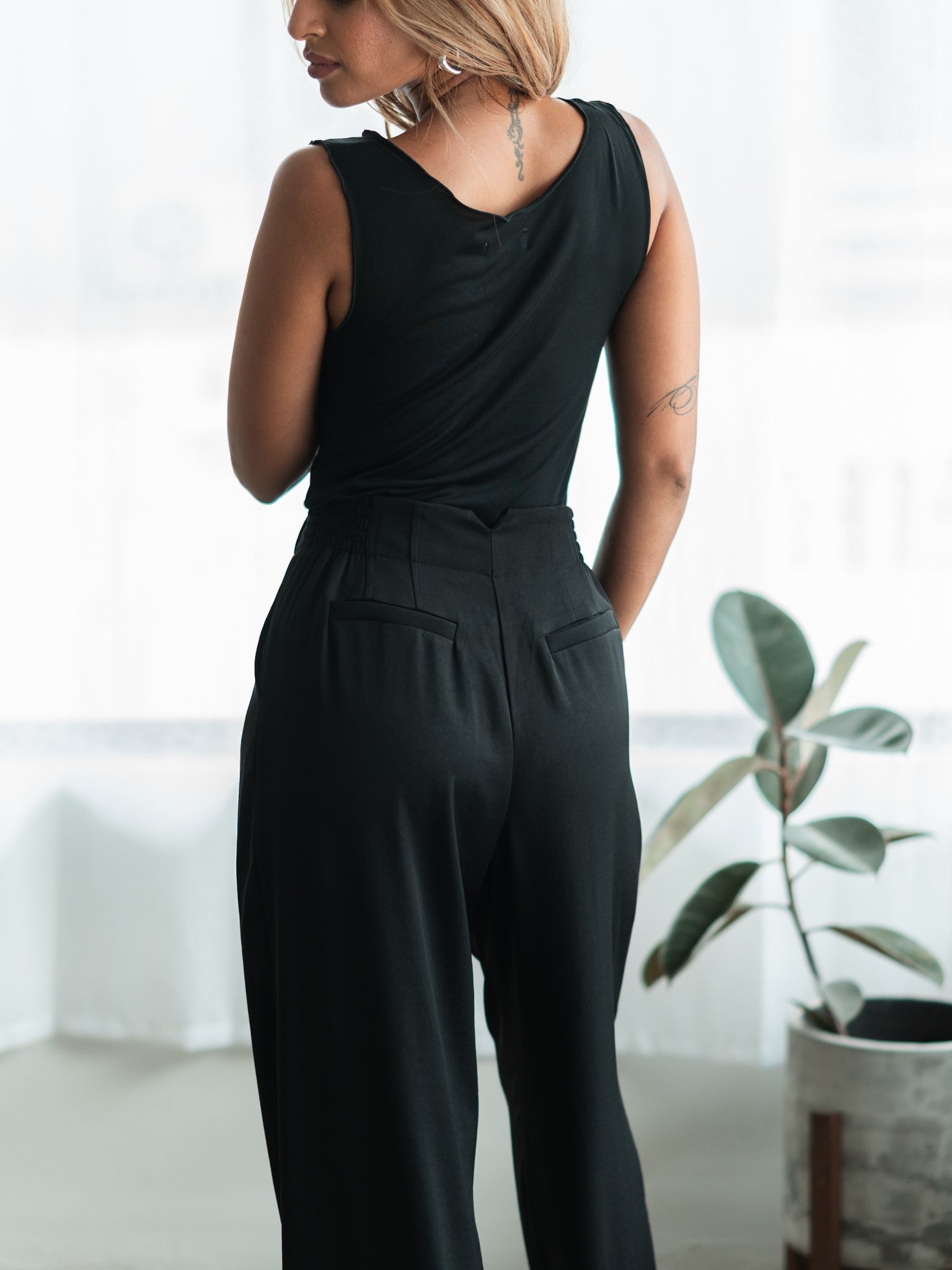 Black high waist trousers